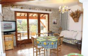 Гостиница Nice home in Gordes with 6 Bedrooms  Гордес